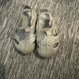 Nike toddler Gray sandals